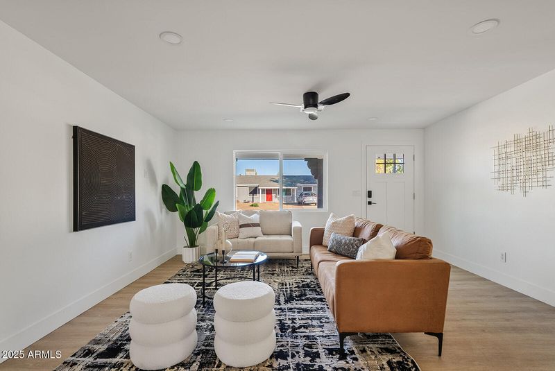 4129 E Eugie Ave, Phoenix, AZ 85032