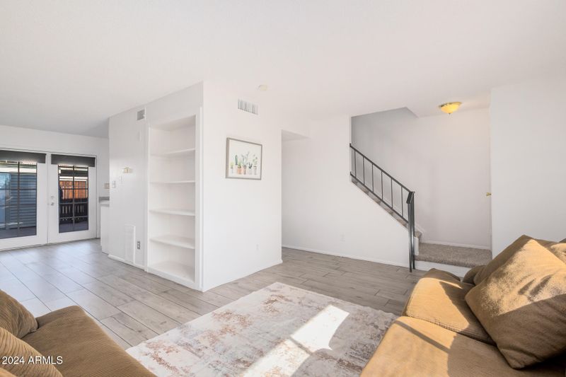 413 E Woodman Dr, Tempe, AZ 85283