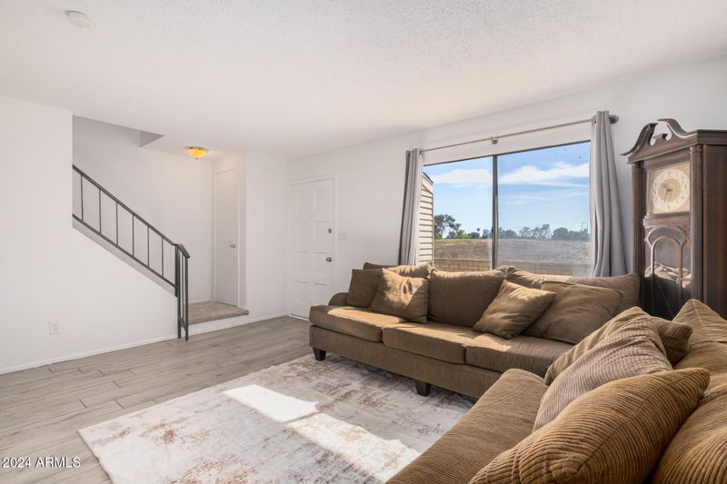 413 E Woodman Dr, Tempe, AZ 85283