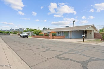 413 El Camino Dr, Phoenix, AZ 85020