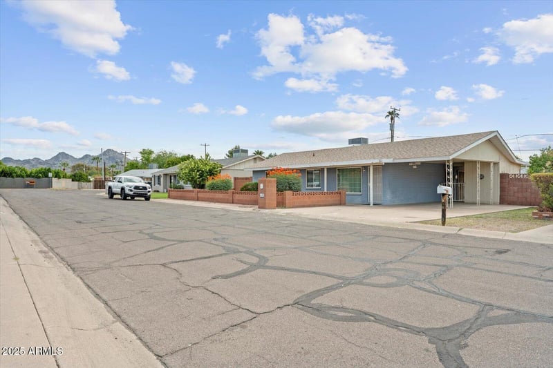 413 El Camino Dr, Phoenix, AZ 85020