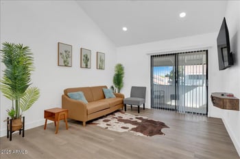 413 Linda Ln #D, Gilbert, AZ 85234