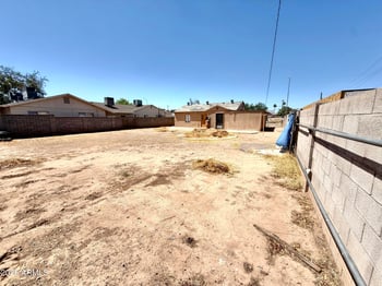 413 6th Dr #2, Mesa, AZ 85210