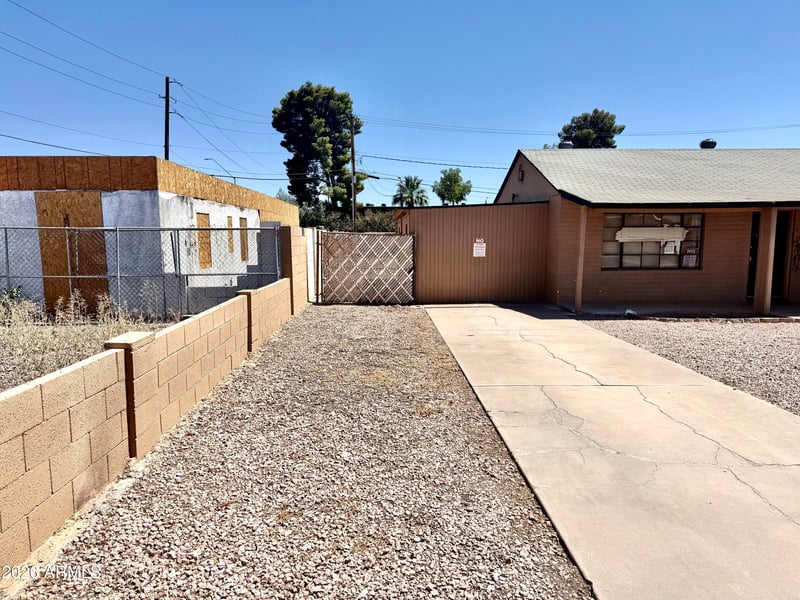 413 W 6th Dr, Mesa, AZ 85210