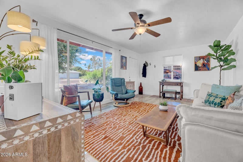 413 W Caron St, Phoenix, AZ 85021