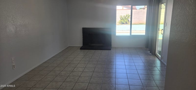 4130 Hearn Rd, Phoenix, AZ 85053