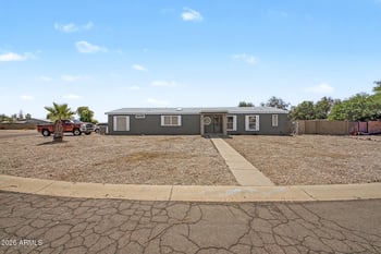41300 Rabbit Brush Trl, San Tan Valley, AZ 85140