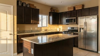41309 Crane Dr, Maricopa, AZ 85138
