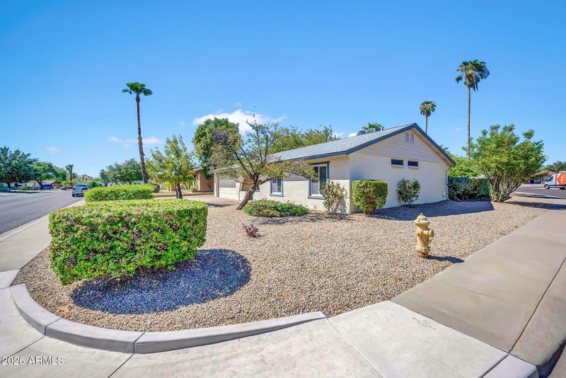 4132 E Greenway Ln, Phoenix, AZ 85032
