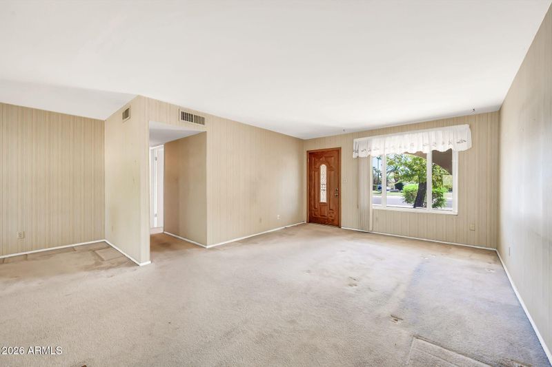 4132 E Greenway Ln, Phoenix, AZ 85032
