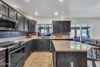 4132 Garden Dr, Phoenix, AZ 85029