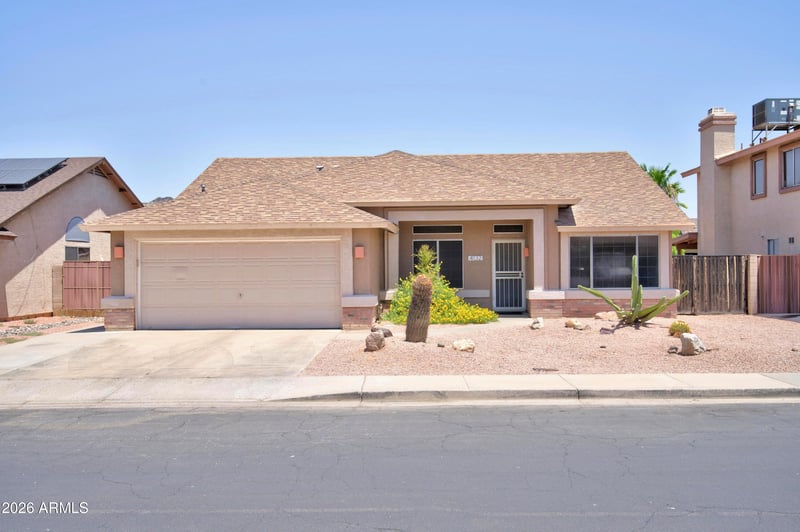 4132 W Whispering Wind Dr, Glendale, AZ 85310