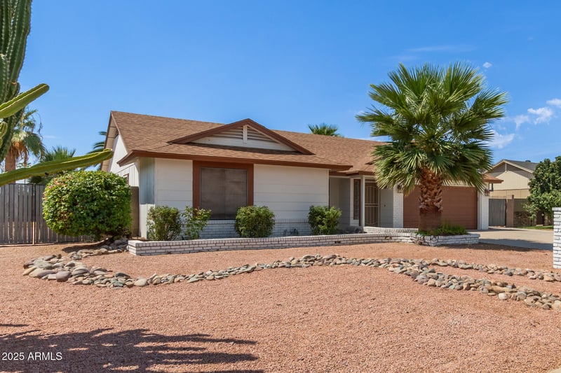 4133 Grovers Ave, Glendale, AZ 85308