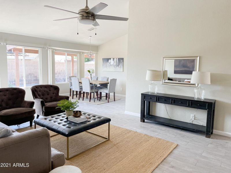 4133 W Saint John Rd, Glendale, AZ 85308