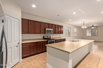 41334 Rio Bravo Dr, Maricopa, AZ 85138