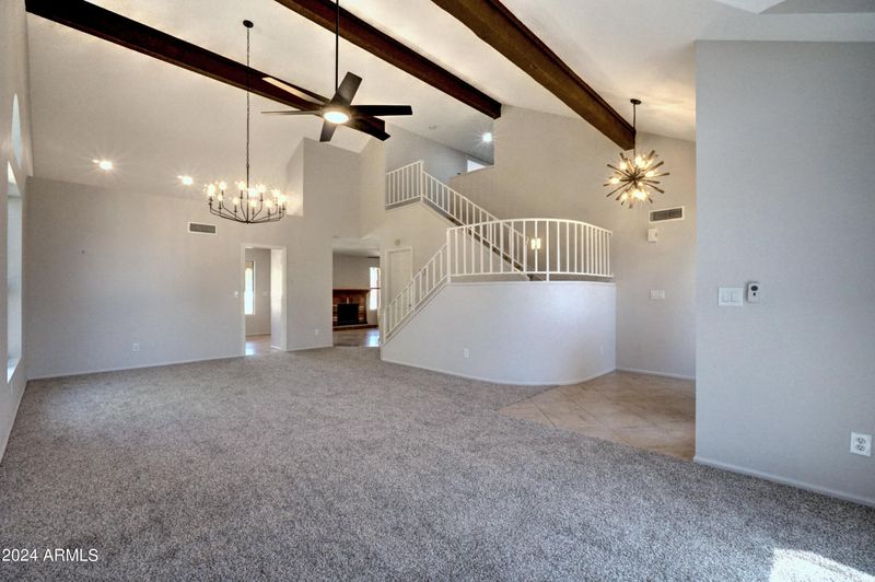 4136 E Thistle Landing Dr, Phoenix, AZ 85044