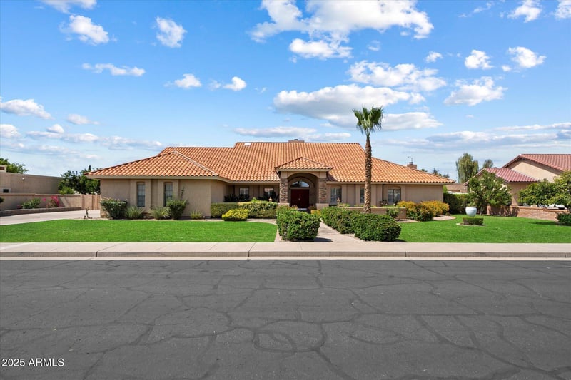 4136 Greenway Cir, Mesa, AZ 85205