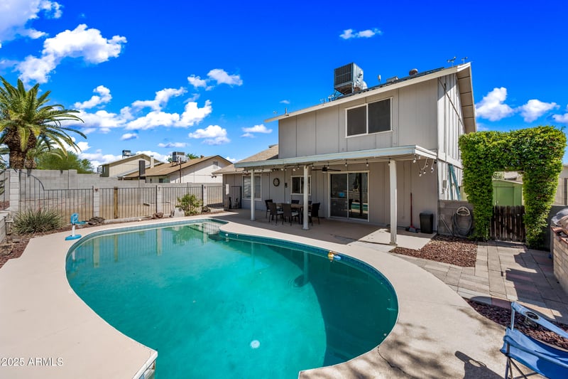 4136 Hearn Rd, Phoenix, AZ 85053