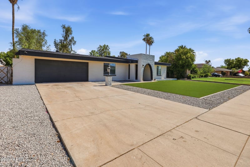 4136 W Caron St, Phoenix, AZ 85051