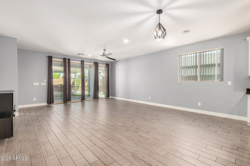 4137 Apollo --, Mesa, AZ 85212