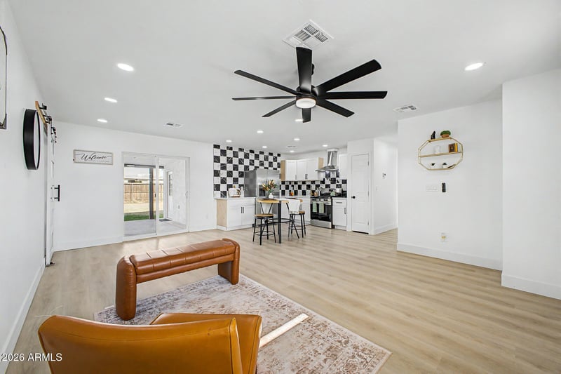 4137 N 75th Ave, Phoenix, AZ 85033