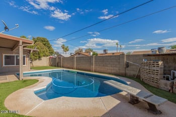 4137 Frier Dr, Phoenix, AZ 85051