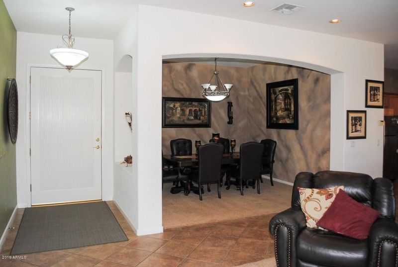 4137 W Hackamore Dr, Phoenix, AZ 85083