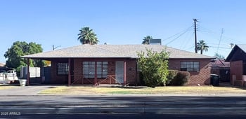 4138 Bethany Home Rd, Phoenix, AZ 85019