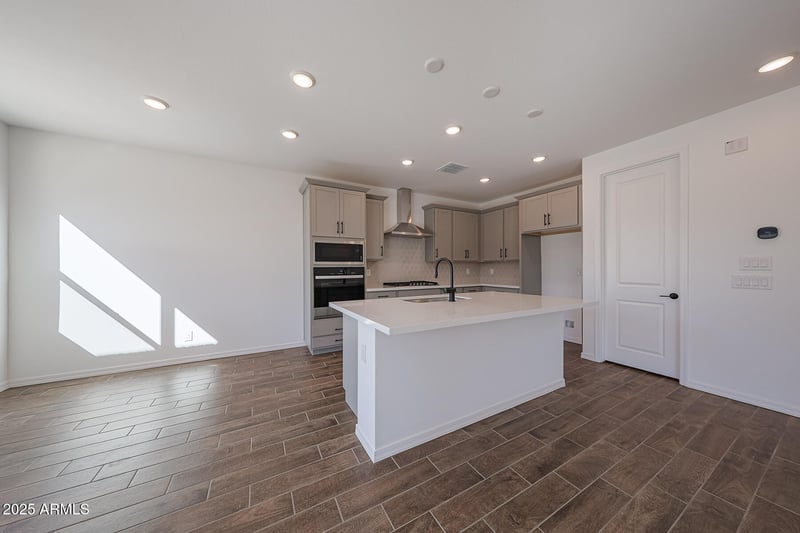 4139 Brenley Dr, San Tan Valley, AZ 85144