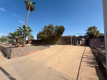 4139 Ridge Rd, Phoenix, AZ 85042