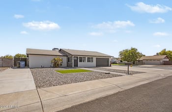 4139 W Desert Hills Dr, Phoenix, AZ 85029