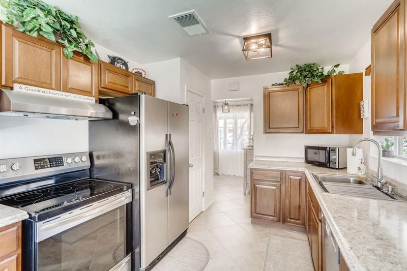 414 N 47th Pl, Phoenix, AZ 85008
