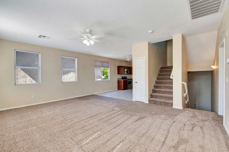 414 N 66th Ln, Phoenix, AZ 85043