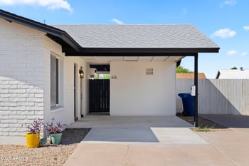 414 Santa Cruz Dr, Tempe, AZ 85282