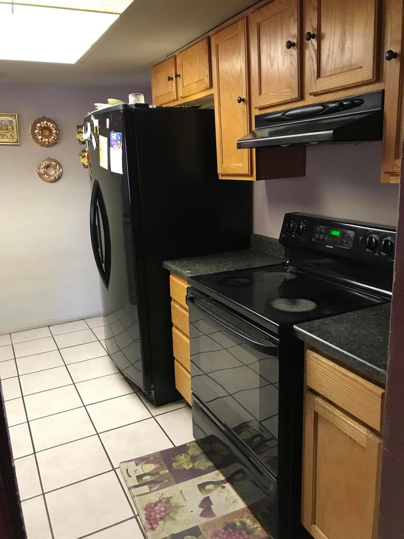 4140 E Apollo Rd, Phoenix, AZ 85042