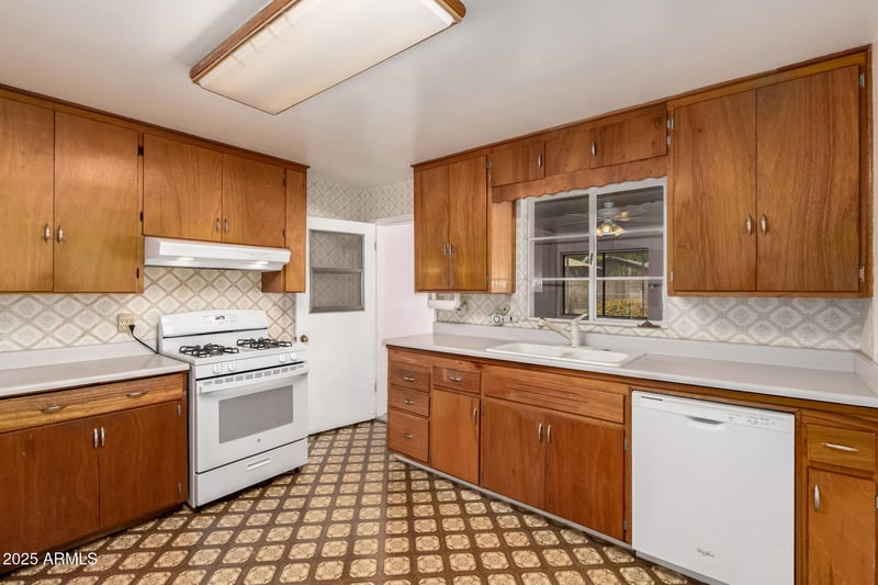 4140 Glenrosa Ave, Phoenix, AZ 85018