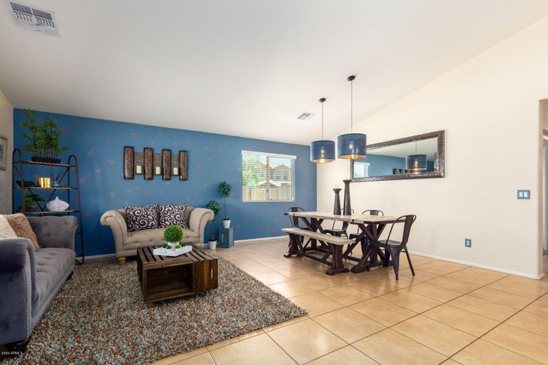 4140 S 73rd Dr, Phoenix, AZ 85043