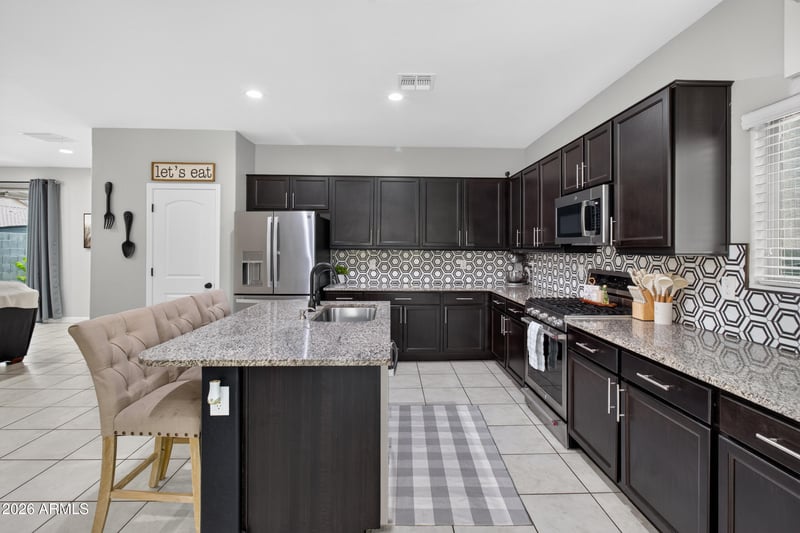 4140 W Alabama Ln, San Tan Valley, AZ 85144
