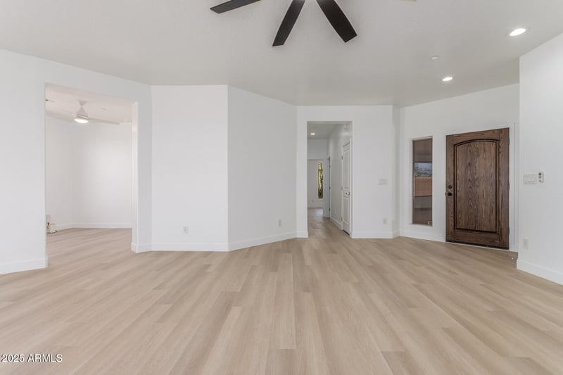 41401 Maidstone Ct, Anthem, AZ 85086