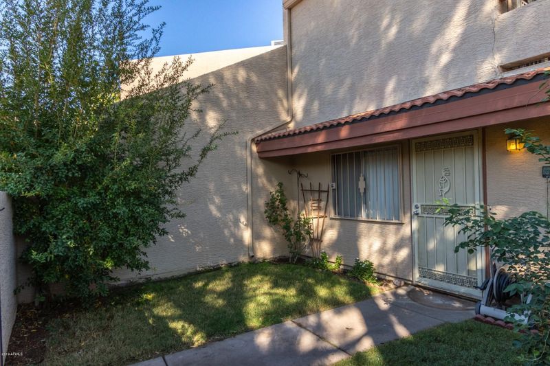 4141 W Aries Dr, Phoenix, AZ 85053