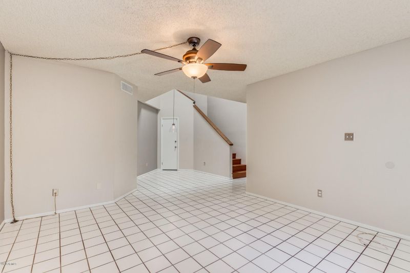 4141 W Aries Dr, Phoenix, AZ 85053