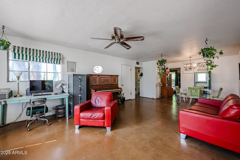 4142 35th St, Phoenix, AZ 85018