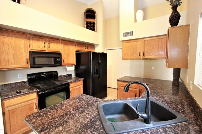 4143 W Jasper Dr, Chandler, AZ 85226