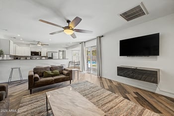 4145 W Meadow Dr, Glendale, AZ 85308