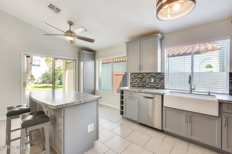 4146 Becker Ln, Phoenix, AZ 85028