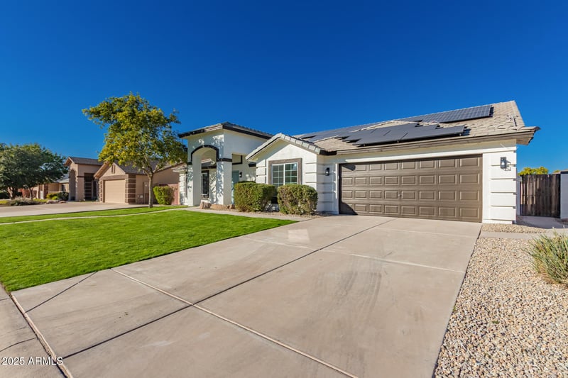 4146 Meadow Land Dr, San Tan Valley, AZ 85140