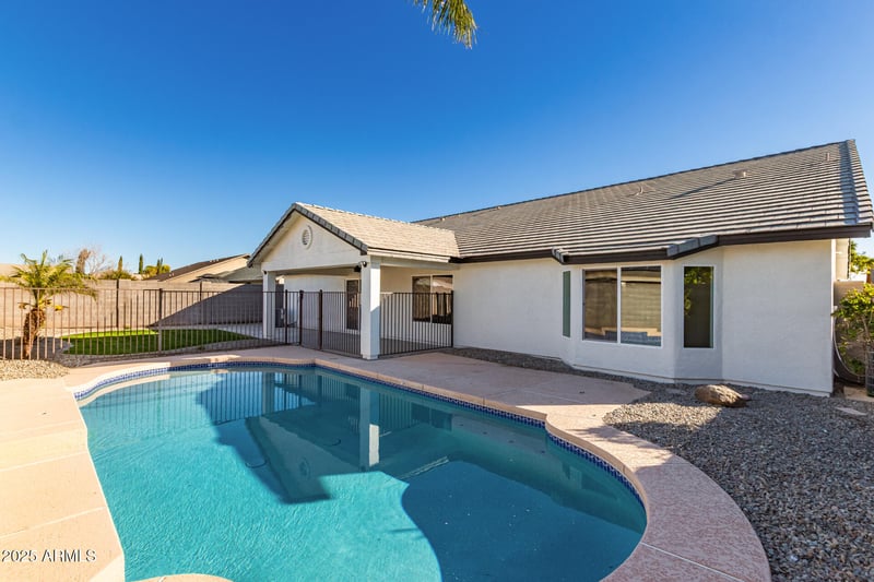 4146 Meadow Land Dr, San Tan Valley, AZ 85140