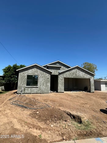 415 Robert Rd, Tempe, AZ 85281