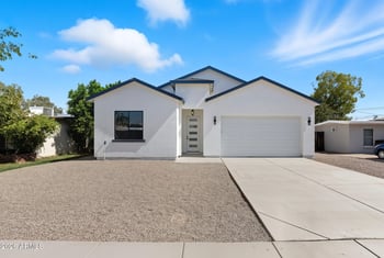 415 S Robert Rd S, Tempe, AZ 85281