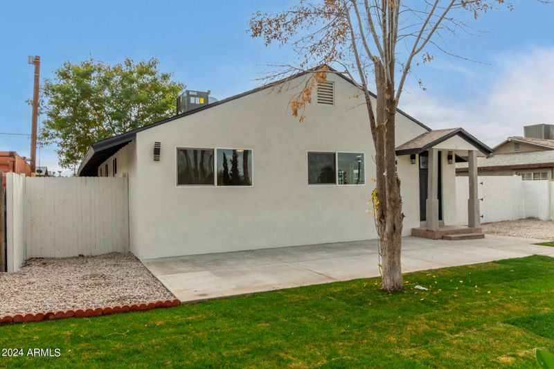 415 W Roeser Rd, Phoenix, AZ 85041